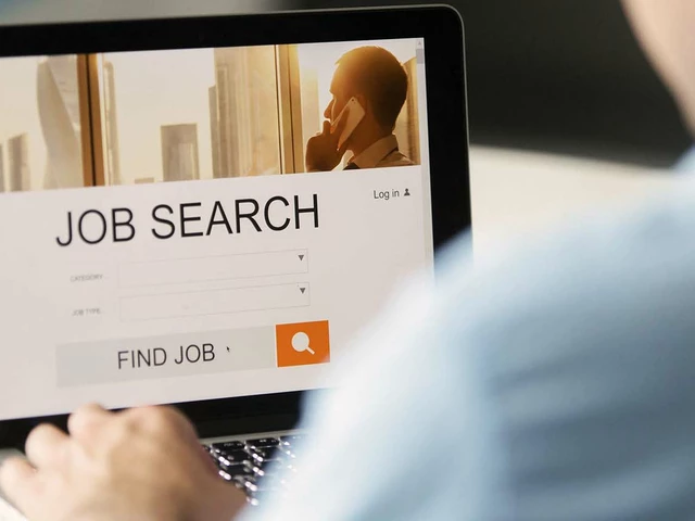 What are the best websites for finding jobs for a fresher?